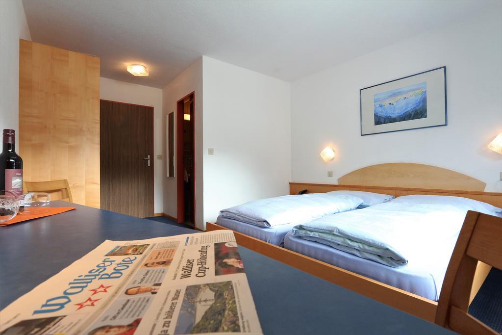 Hotel Garni Domino Saas Fee Kültér fotó