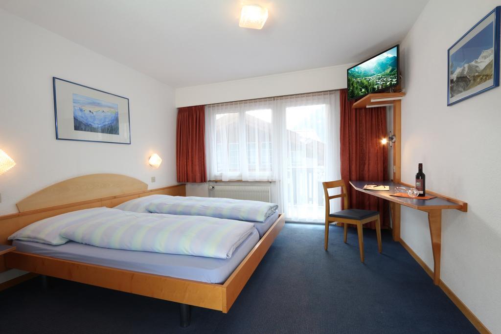 Hotel Garni Domino Saas Fee Kültér fotó