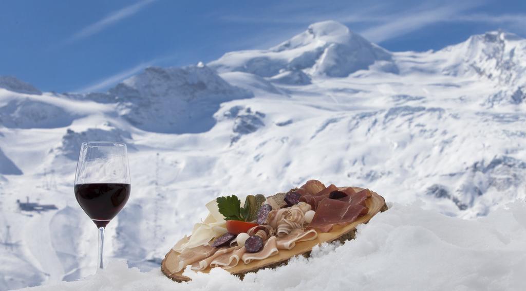 Hotel Garni Domino Saas Fee Kültér fotó